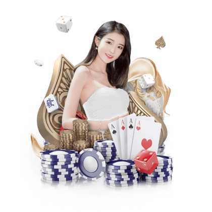 何超对抗中被对手甩手击中后倒地，裁判无表示